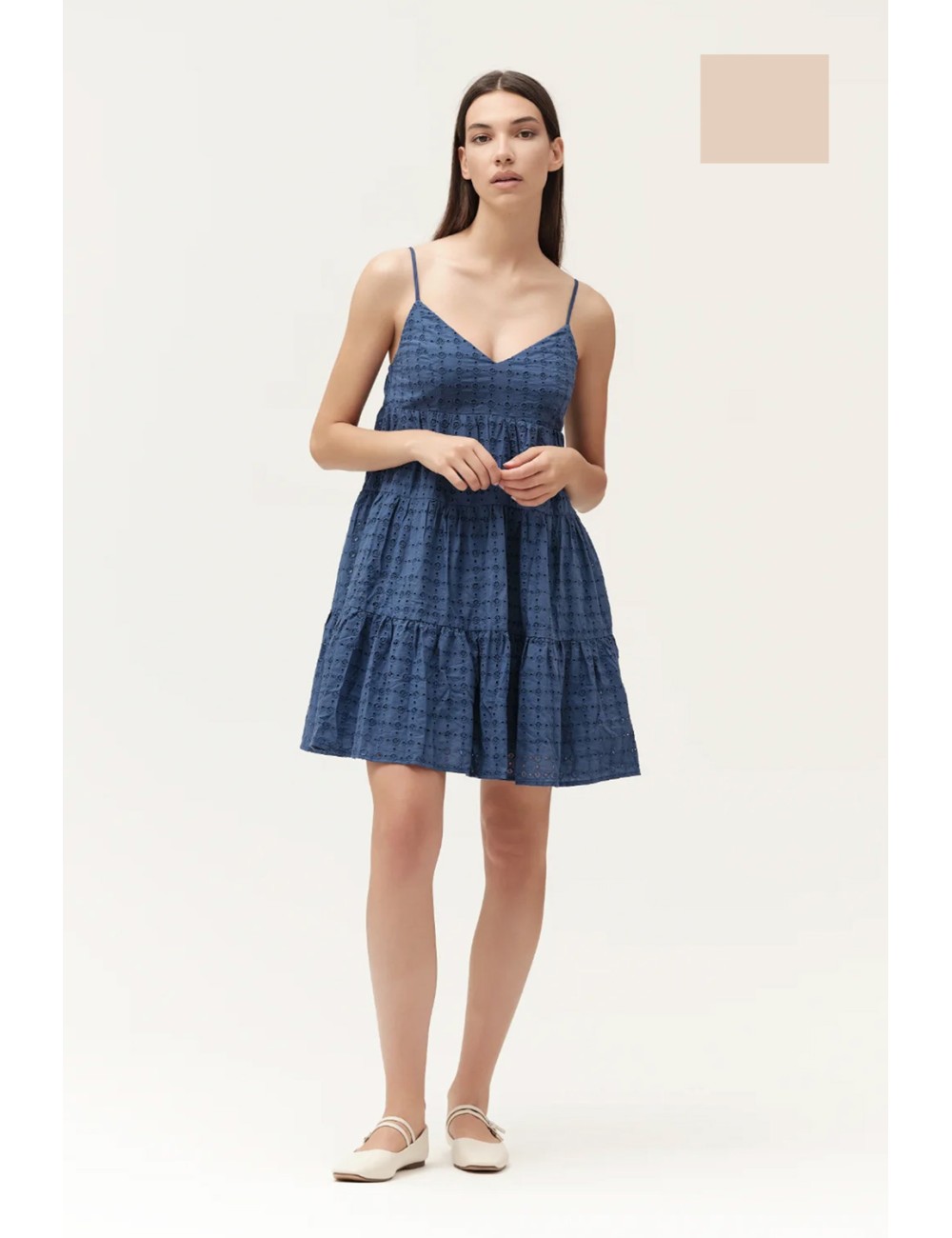 Abito corto con bretelline in sangallo ww30412 sabbia