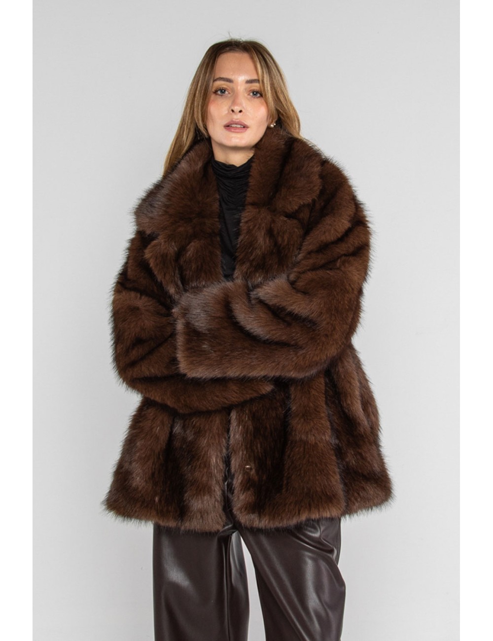 Lokita - ecopelliccia over con rever 1211 lok8312 moroLokitaPassioni Boutique
