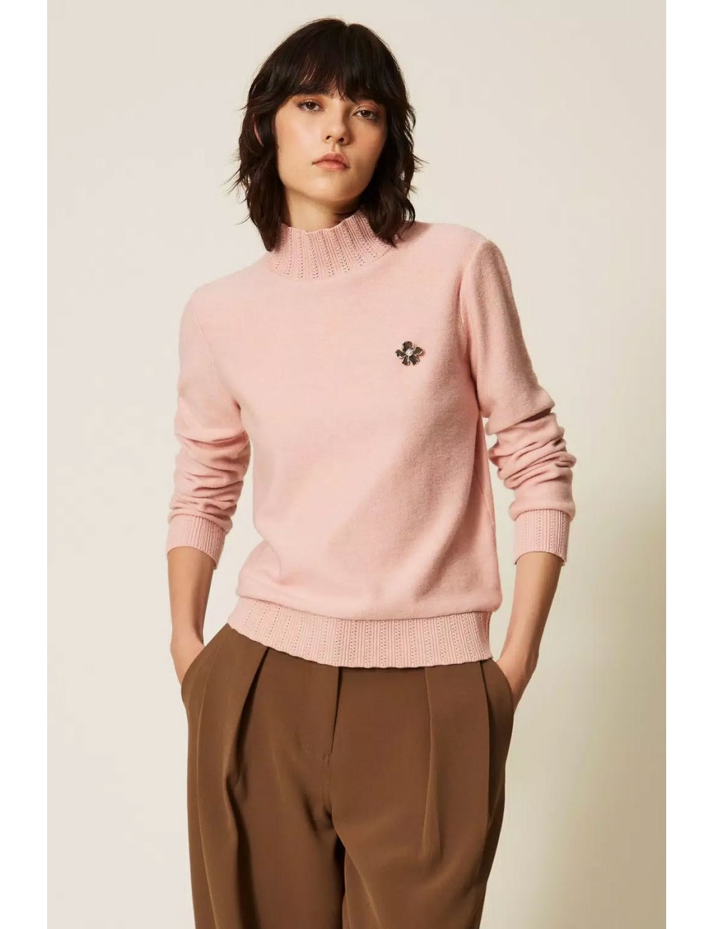 Twinset maglia donna in punto piquet con collo a lupetto e spillaTwinsetPassioni Boutique